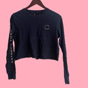 Thrills cropped top in navy with logo sleeve print size 8  🍂